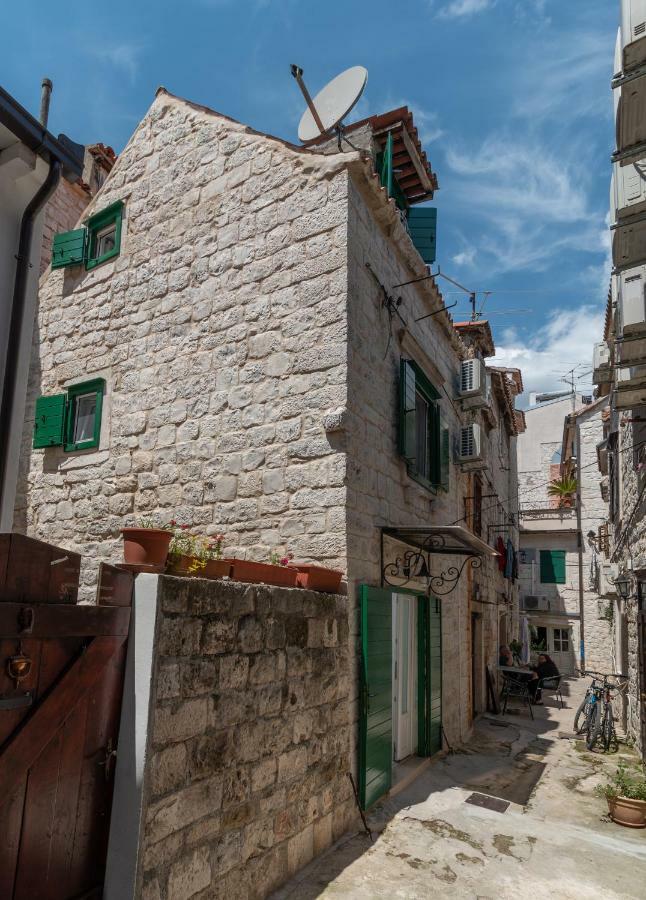 Apartman Skuribanda Trogir Extérieur photo